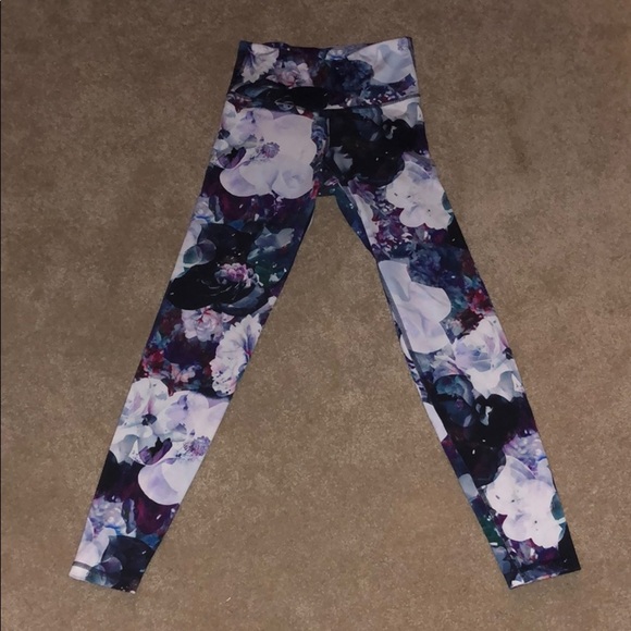 Pants - Highwaisted galaxy/floral print leggings